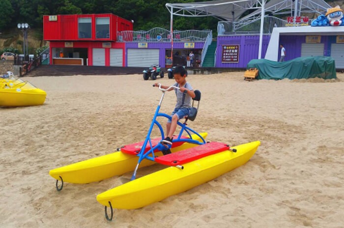 Yellow single water bike