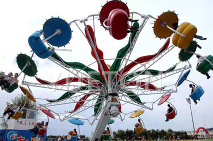 Paratrooper volador doble - Atracciones familiares (foto 2 de 2)