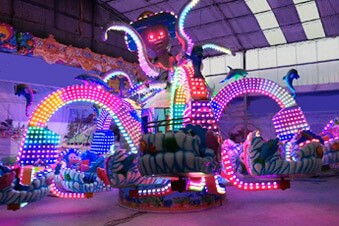Atracción pulpo gigante sacudidor - Atracciones familiares