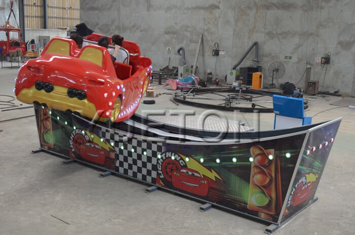Smile Flying Car Ride