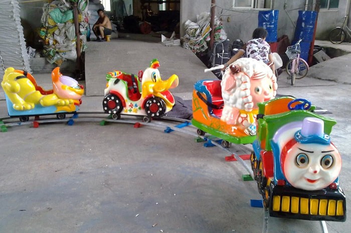 8-shape Kids Ship Train