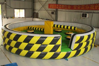 Juego hinchable de velocidad loca