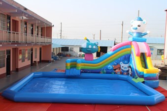 Inflatable water slide and pool game - Toboganes inflables
