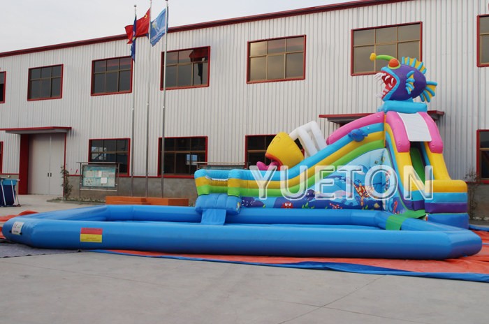 Piranha Inflatable water slide with pool