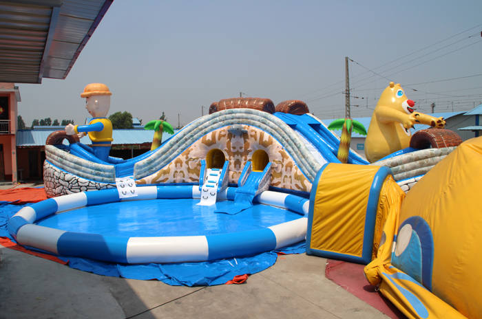 Jungle Adventure Bear Inflatable water slide with pool