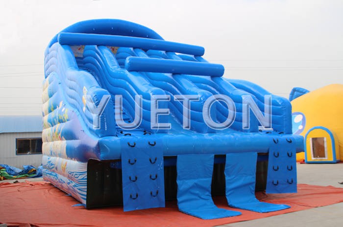 Popular Inflatable water slide