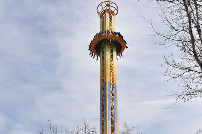 Free Fall Amusement Ride