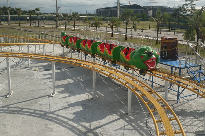 Worm Family Roller Coaster