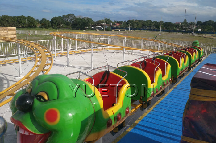 Worm Family Roller Coaster