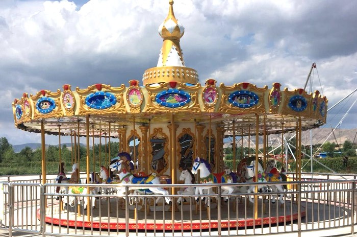 Carousel Horse Ride024