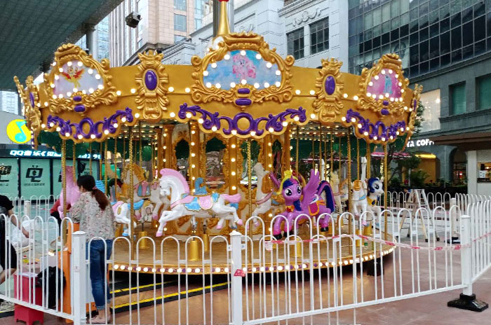 Carousel Horse Ride024