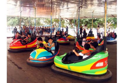 Ceiling Bumper Car