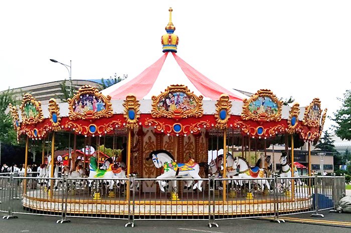 Luxury Carousel Horse Ride027