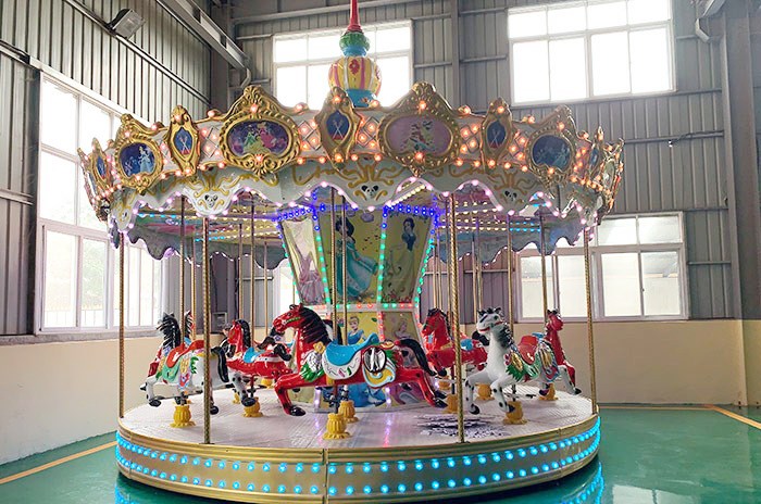 16P Classic Carousel Rides008