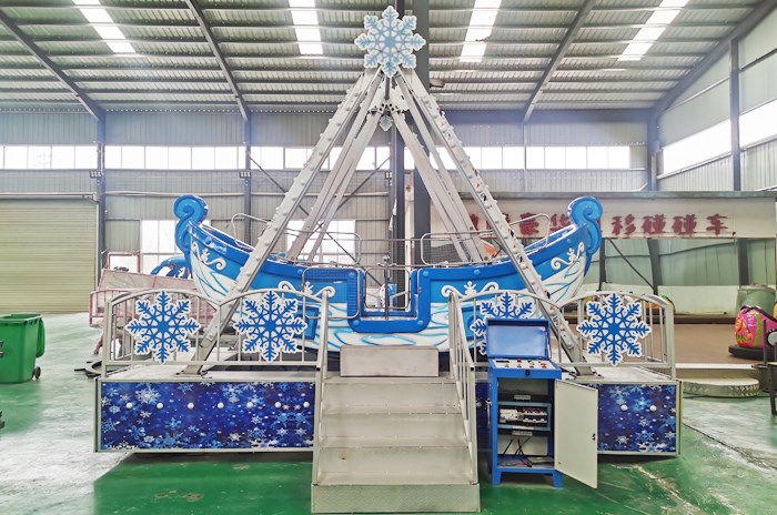 Snow Theme 12P Kids Pirate Ship Ride