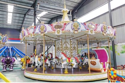 24 Seats Red Carousel 026