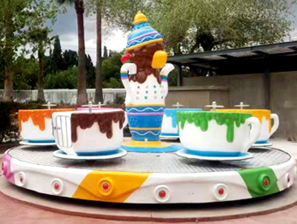 Atracciones de tazas de café de 24 - Atracciones familiares (foto 3 de 3)