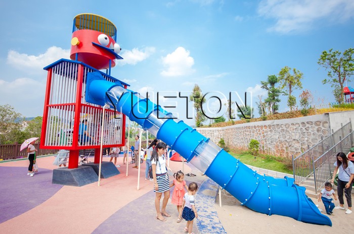 Outdoor Plastic Slide