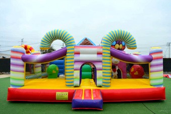 Castillo inflable temático Candy Land