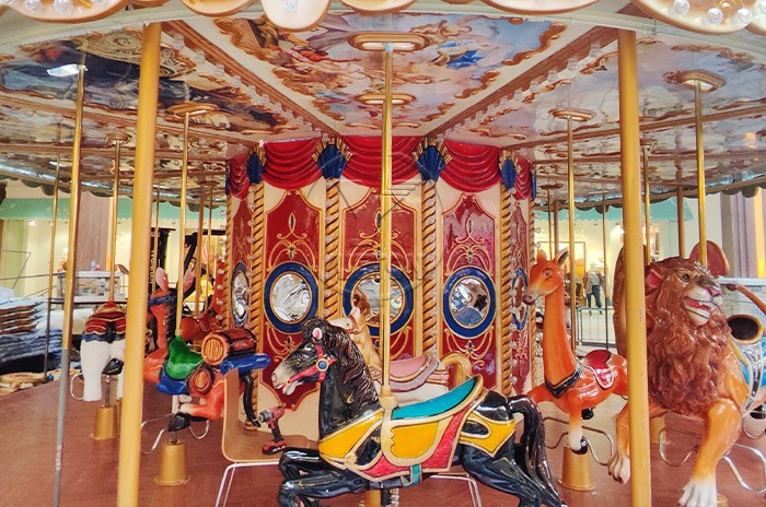 24 seats Luxurious carousel029